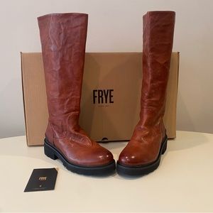 Frye Allison Tall Back Zip Boots Size 9 New in Box